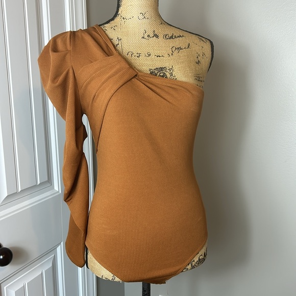 TCEC bodysuit small - Picture 2 of 5